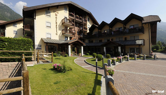Aparthotel Majestic